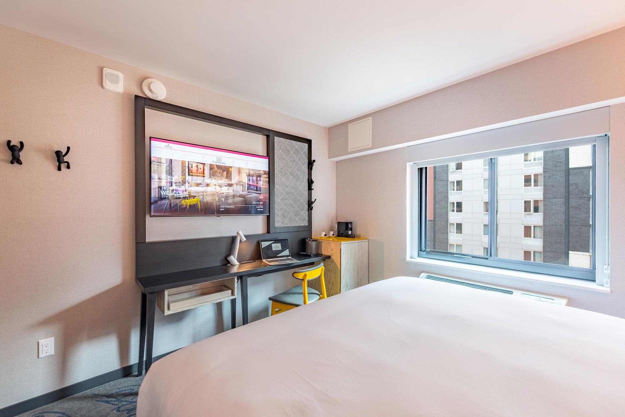 Pestana Cr7 Times Square Hotel New York Exterior photo